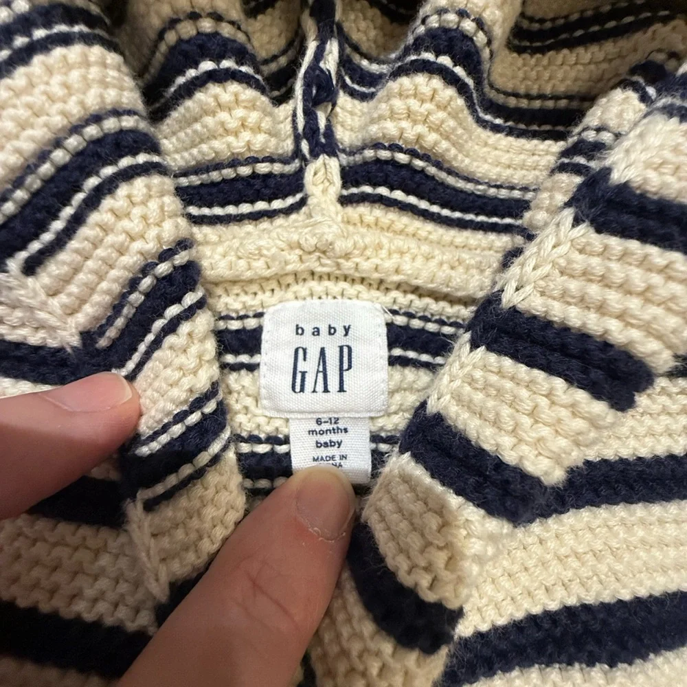 Gap Hooded Cardigan Sweater 6-12 Months